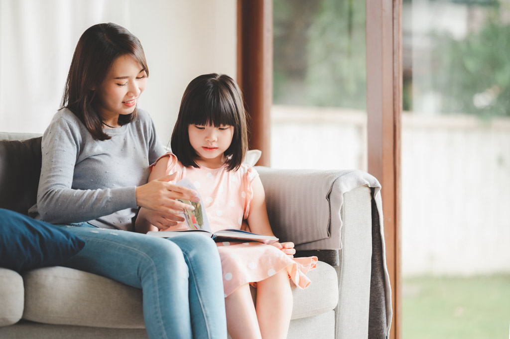5 Cách dạy con đọc sách hiệu quả ngay tại nhà