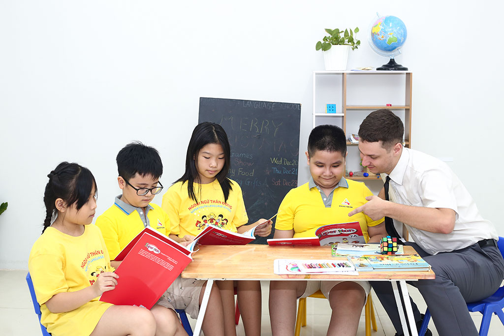 Chương trình học tại Ngoại Ngữ Thần Đồng