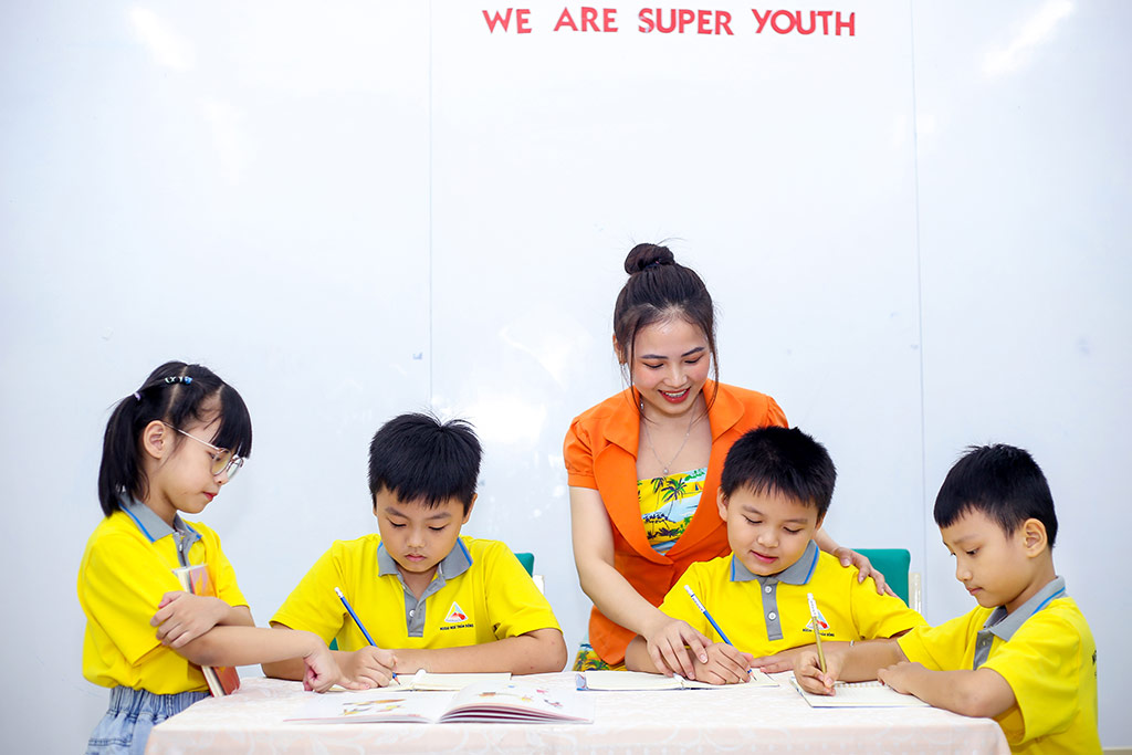 Lưu ý 4: Giáo trình và lộ trình học tập – Nền tảng có vững chắc?