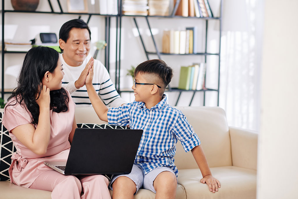 Bí quyết giúp ba mẹ cùng bé luyện tập mẫu câu hiệu quả tại nhà