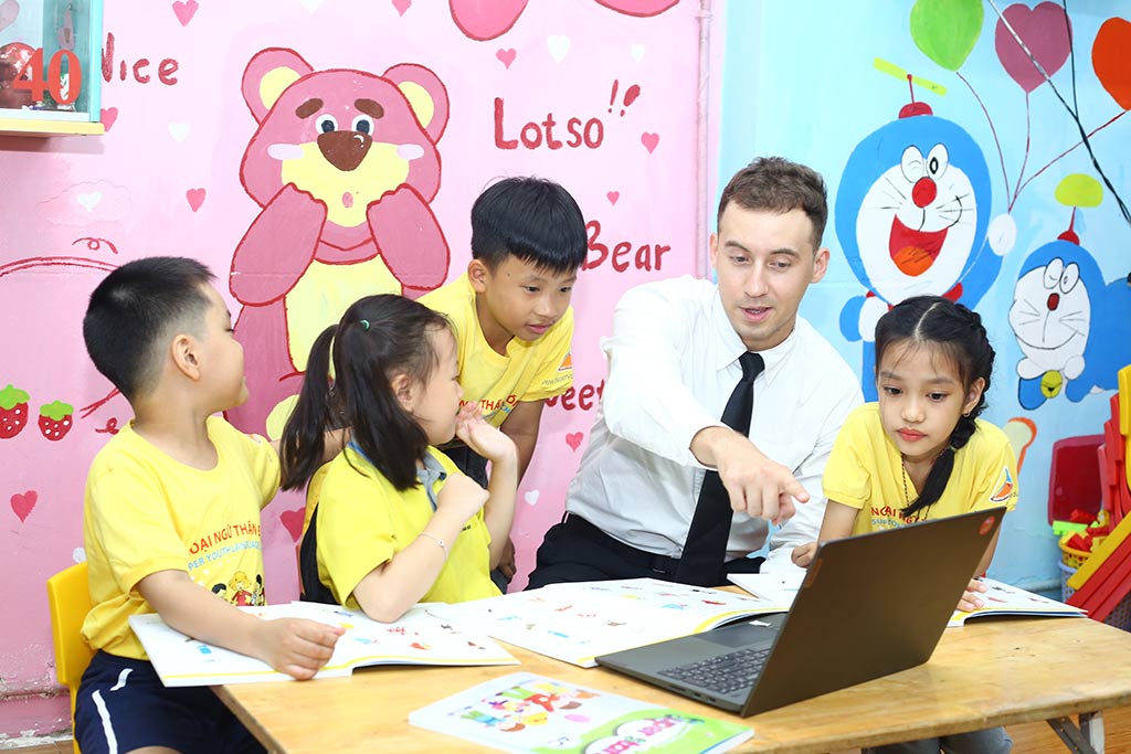 Ngoại Ngữ Thần Đồng đồng hành cùng con trong "môi trường bứt phá" như thế nào?