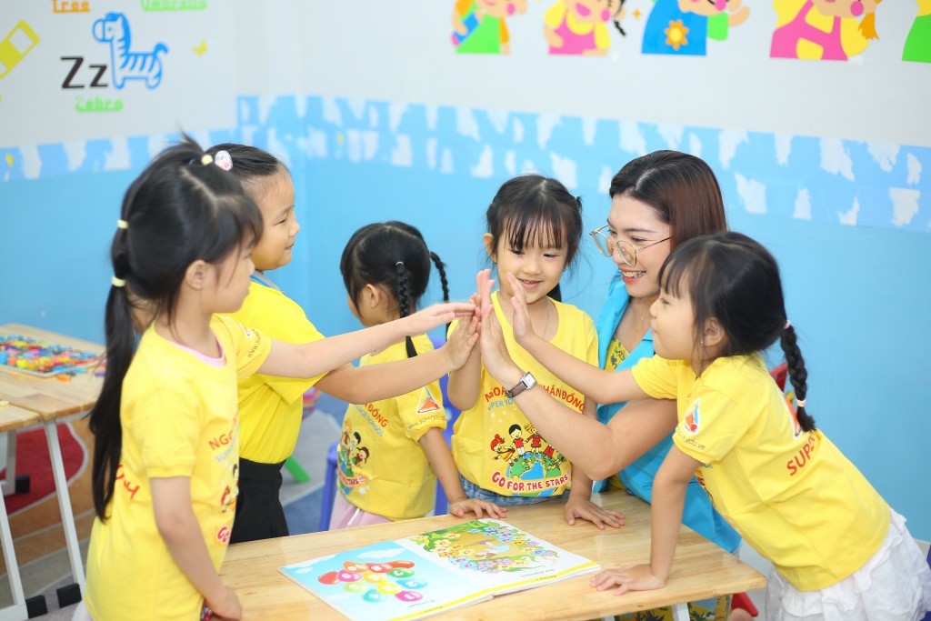 Giáo viên hiểu tâm lý mầm non, không gây áp lực cho trẻ