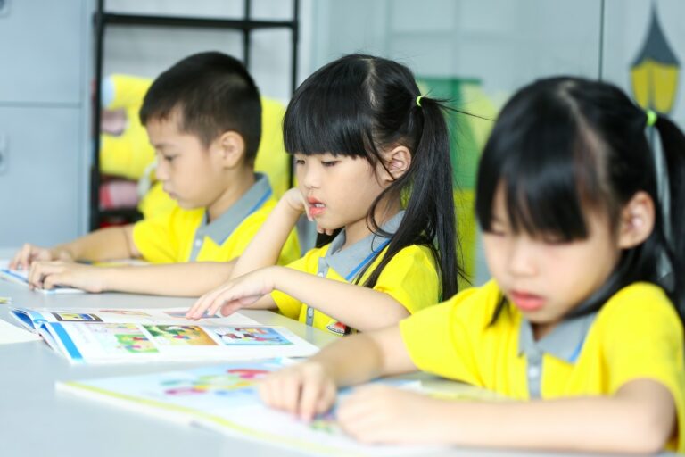 Khung giờ vàng để học tiếng Anh cho trẻ – Phụ huynh nên biết