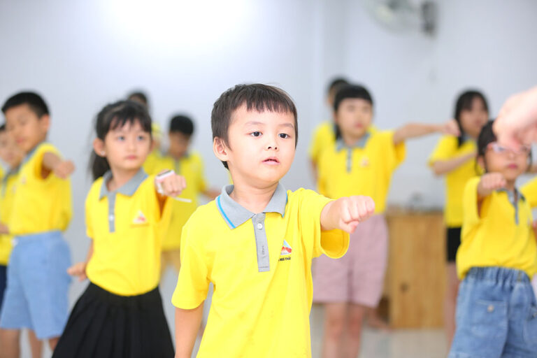 Lợi ích giáo dục thể chất cho trẻ mầm non