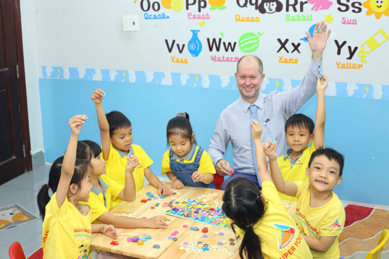 Tại sao cần thành thạo cả 4 kỹ năng nghe nói đọc viết?