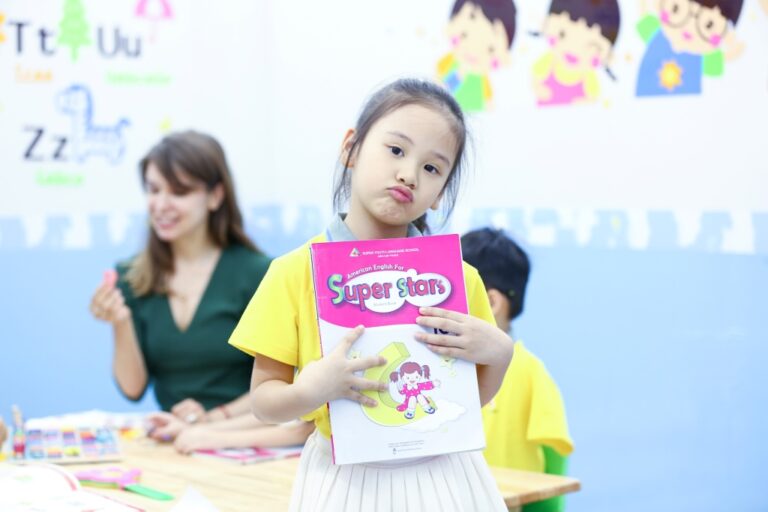 Tiếng Anh cho bé mầm non đến tiểu học – Khi nào nên bắt đầu?