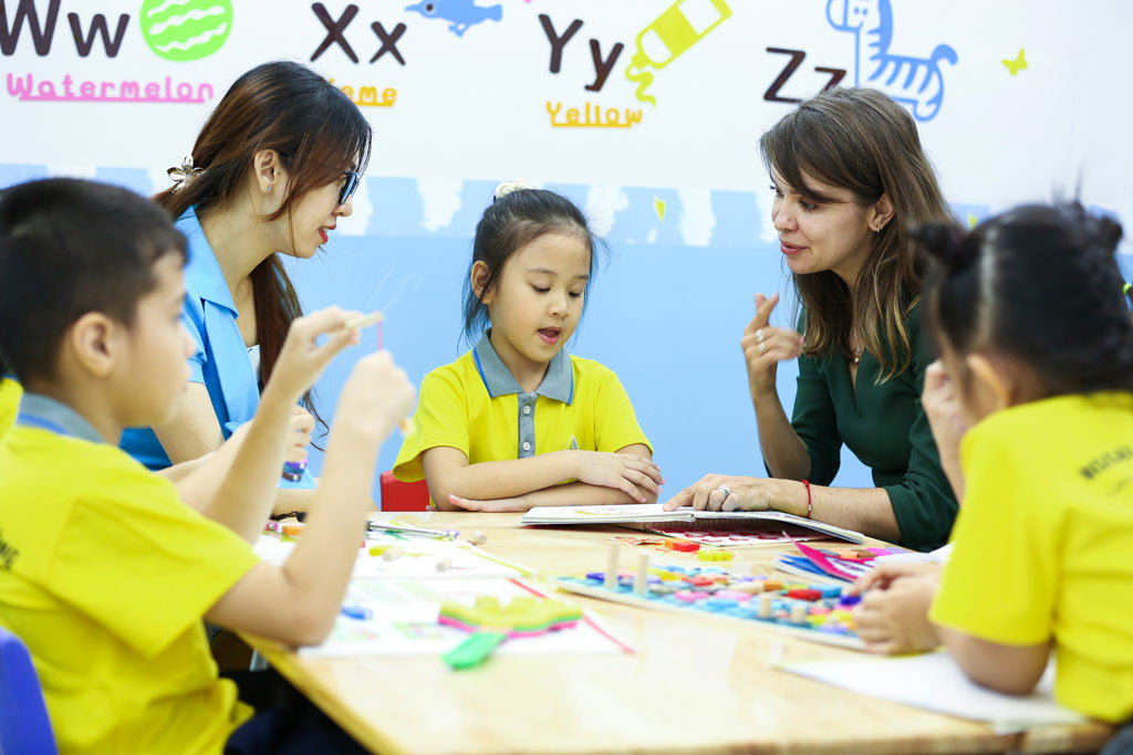 Tại sao phụ huynh nên cho con học tiếng Anh hè?