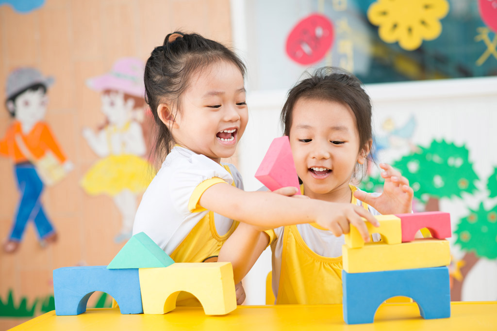 Những lưu ý giúp bé học tiếng Anh hè hiệu quả và không bị áp lực